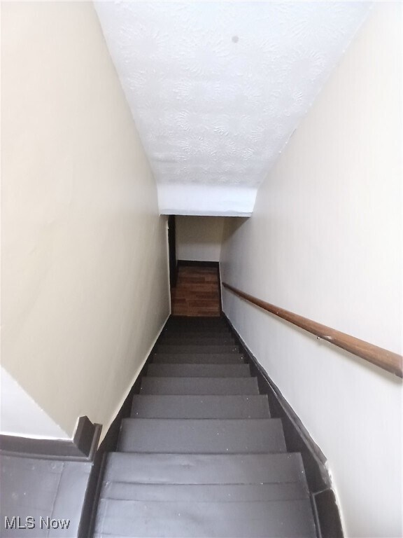 Building Photo - 103 E Boston Ave