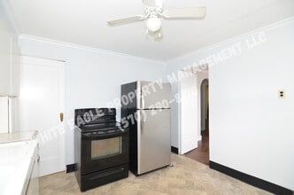 Building Photo - 319 Front St