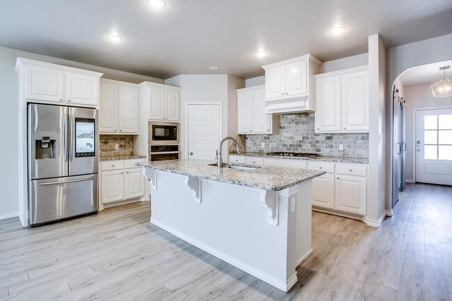 Building Photo - 2328 104th St