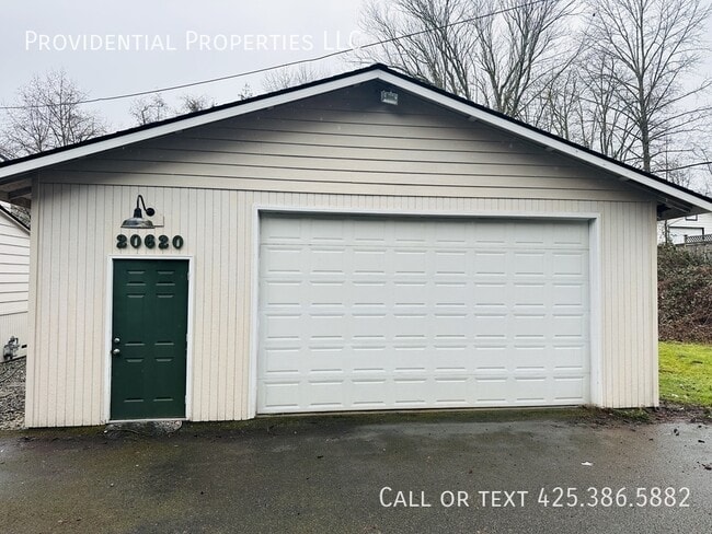 Building Photo - 20620 Larch Way