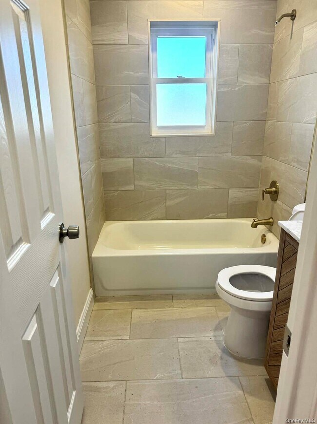 Building Photo - 31 Perry Ln