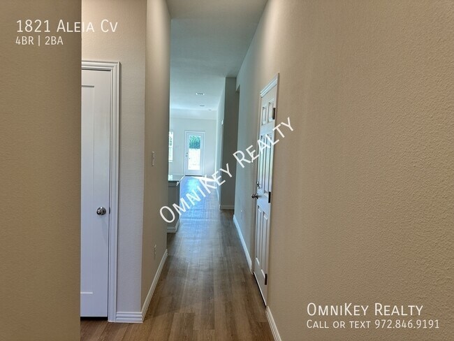 Building Photo - 1821 Aleia Cv