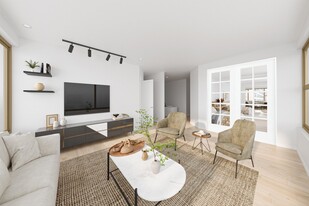 Building Photo - 247 E Chestnut St