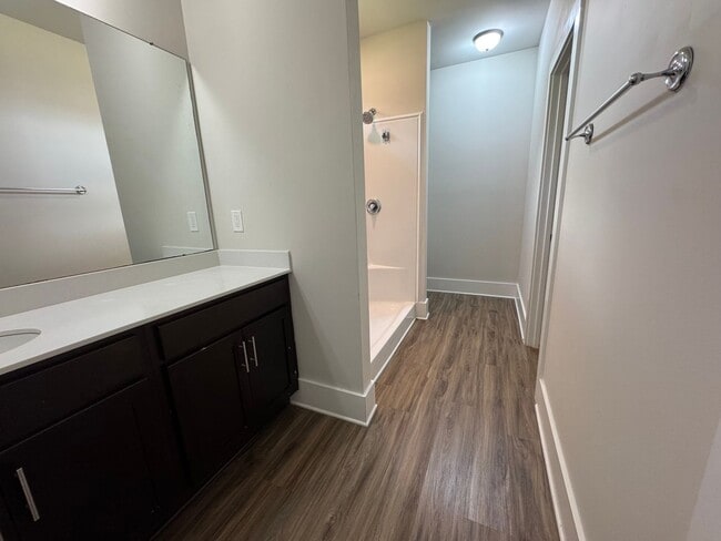 Building Photo - 154 Fernhill Dr NW