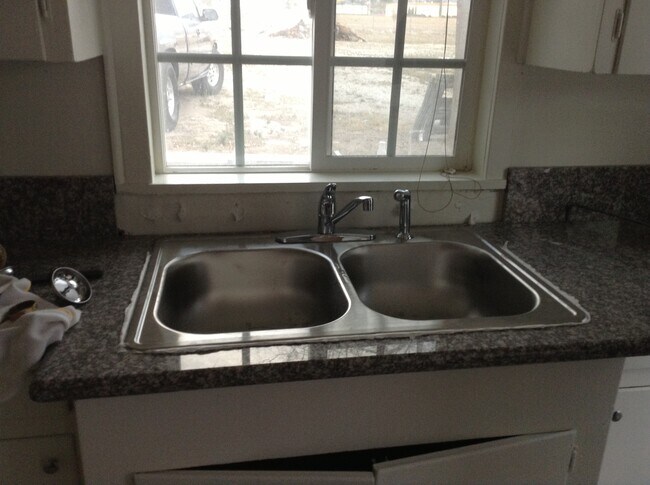 Building Photo - 185 W Westward Ave