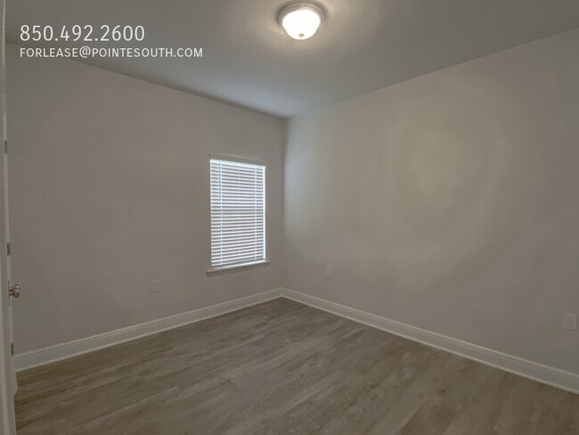 Building Photo - 24847 Smarty Jones Cir