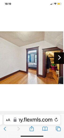 Building Photo - 3062 N Oakland Ave