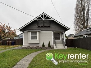 Building Photo - Newly Remodeled 2-Bedroom, 2-Bath Tacoma Home with Finished Basement, Large Backyard, and Detache...