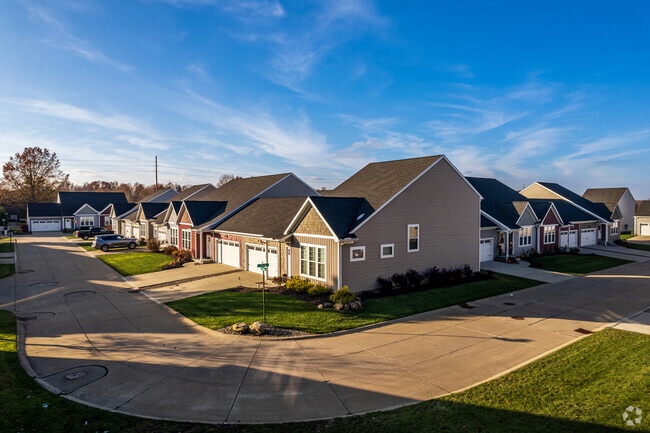 Building Photo - Keystone Luxury Townhomes