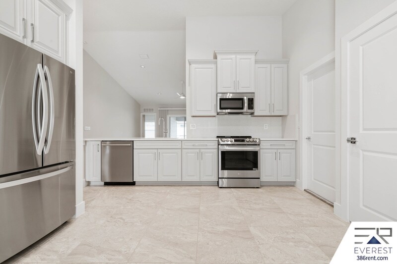 Building Photo - 22 Woodlyn Ln