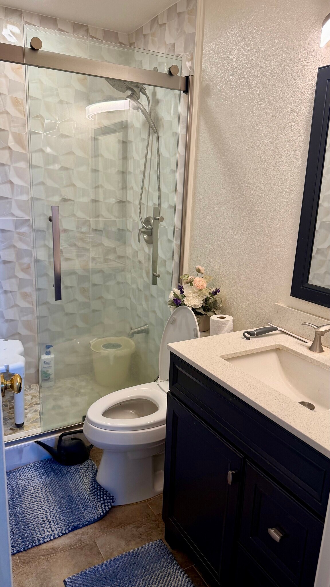 Building Photo - 752 Vinca Ct