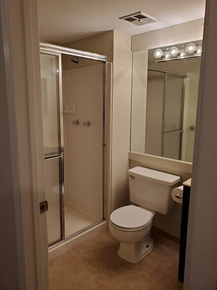 Guest bath with shower! - 27230 Evergreen Rd