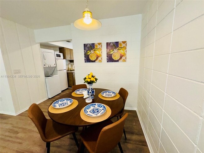 Building Photo - 5100 Rilma Ave