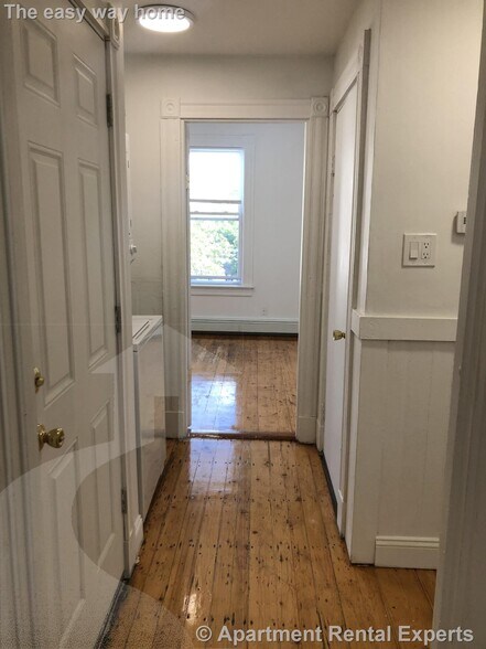 Building Photo - 56 Portsmouth St