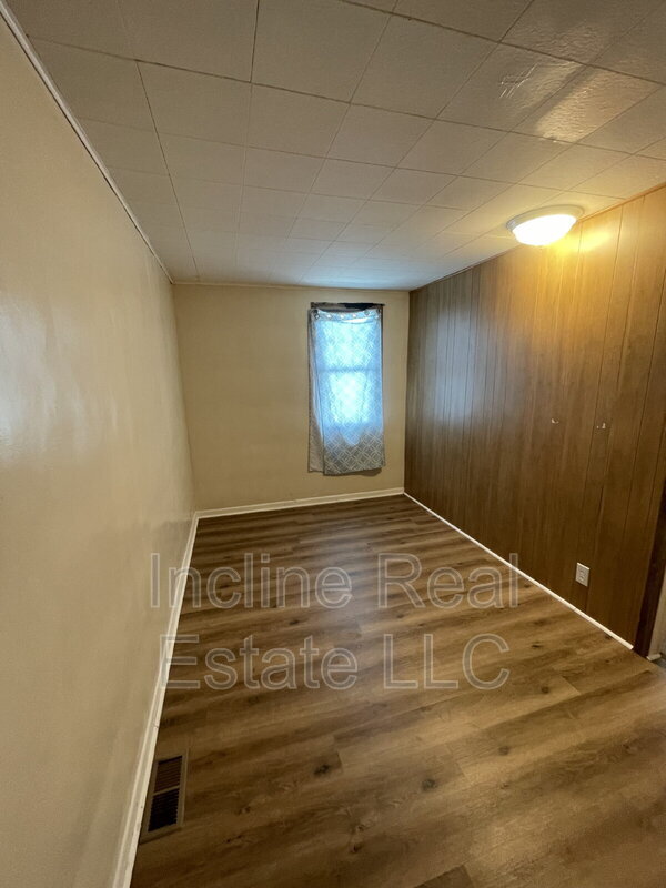 Building Photo - 1511 Scott St