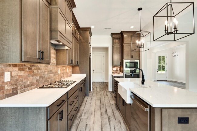 Building Photo - 5011 Jon Oak Dr