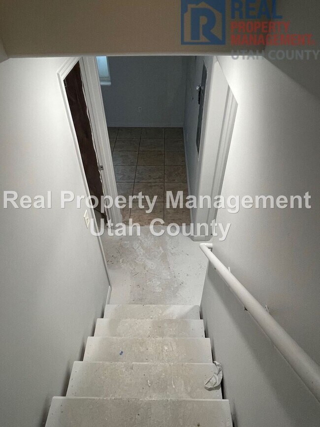 Building Photo - Spanish Fork Home