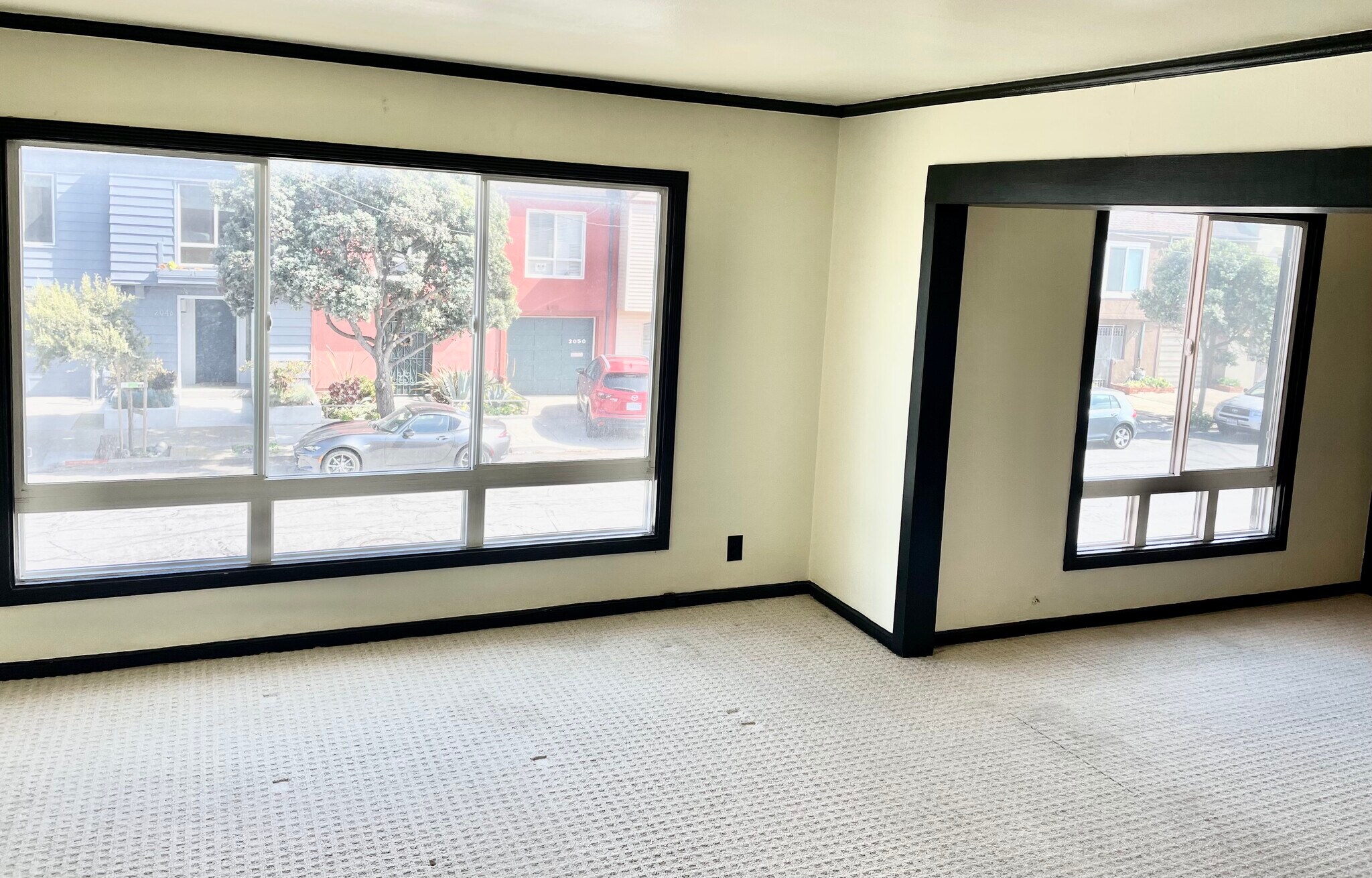 Building Photo - 2049 48th Ave