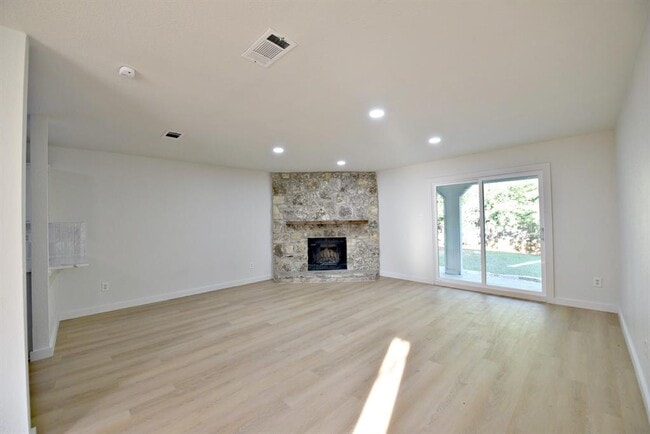 Building Photo - 4617 Sidereal Dr