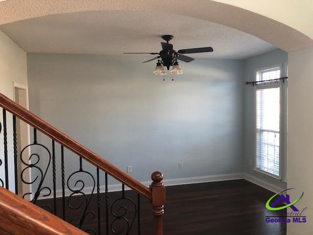 Building Photo - 410 Redding Dr