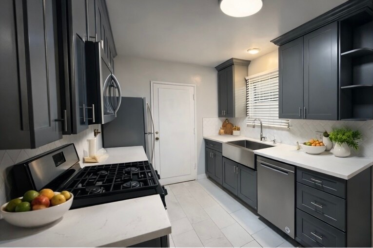 Building Photo - 1222 McClellan Dr