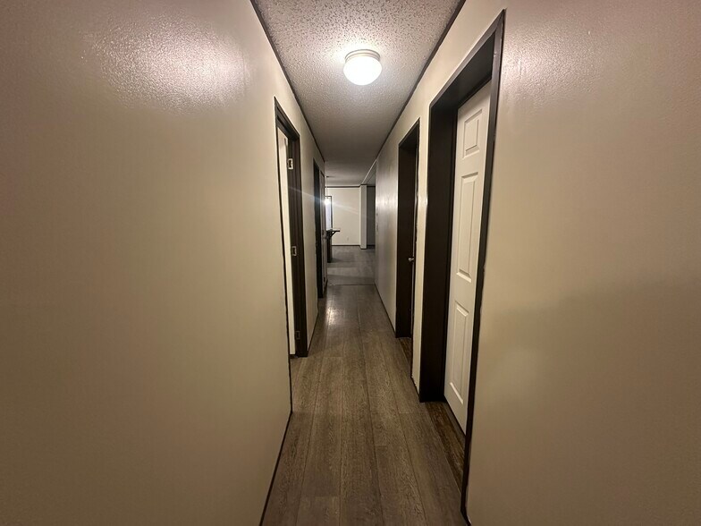 Building Photo - 2123 Bradford St