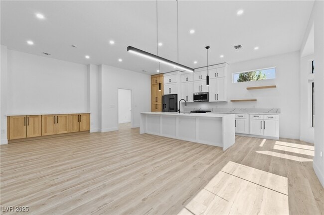 Building Photo - 10709 Hunters Woods Pl