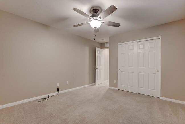 Building Photo - 10931 Sardinia Sands Dr