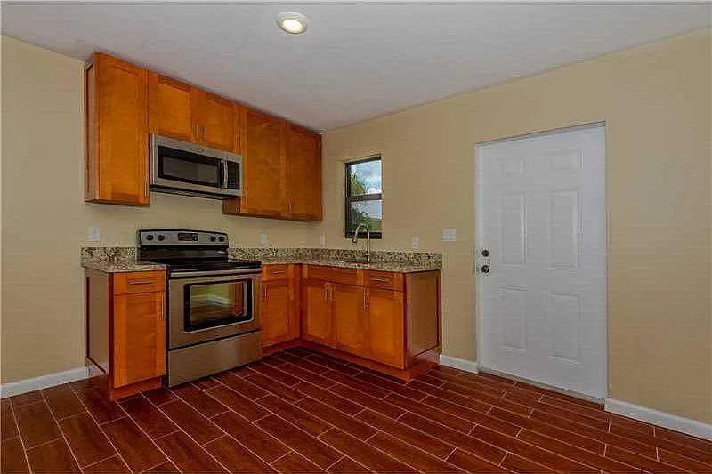 Kitchen - 8360 SW 122nd St