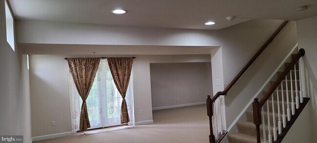 Building Photo - 4506 Nightingale Ct