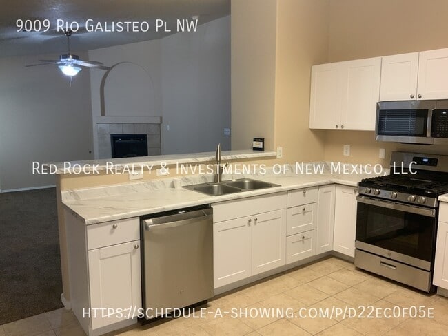 Building Photo - 9009 Rio Galisteo Pl NW