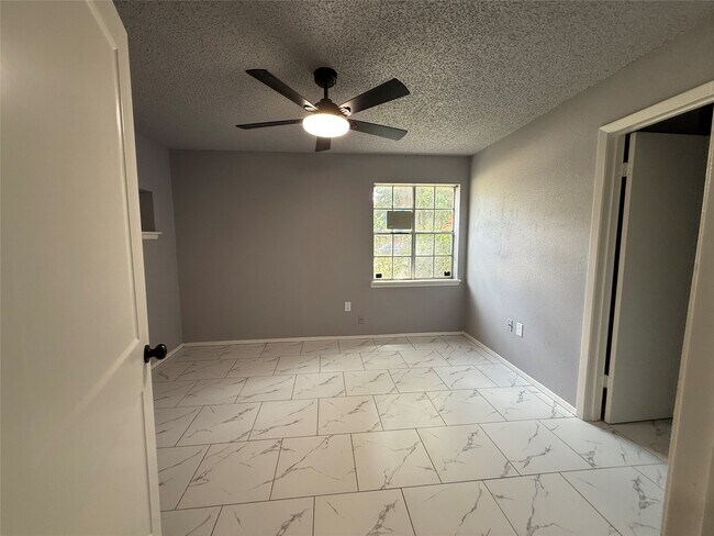 Building Photo - 23515 Briarcreek Blvd