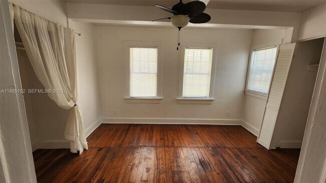 Building Photo - 315 Eucalyptus St