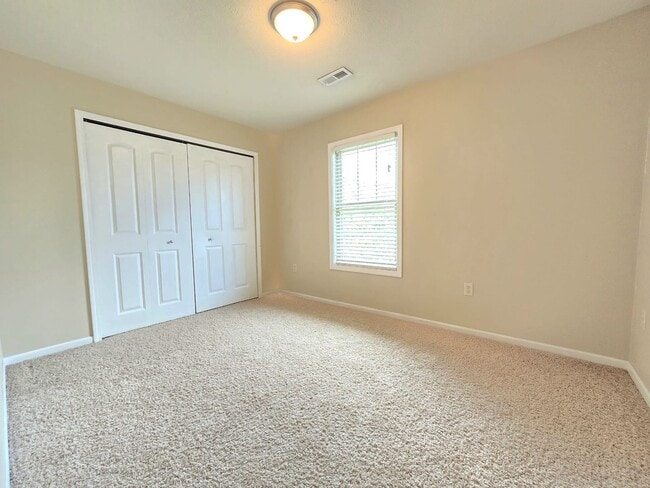 Building Photo - 5640 Irish Way