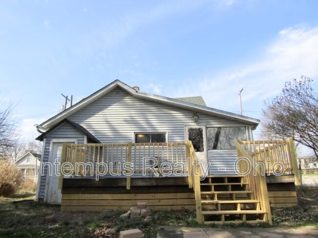 Building Photo - 236 E Winter St