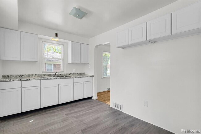 Building Photo - 18792 Old Homestead Dr