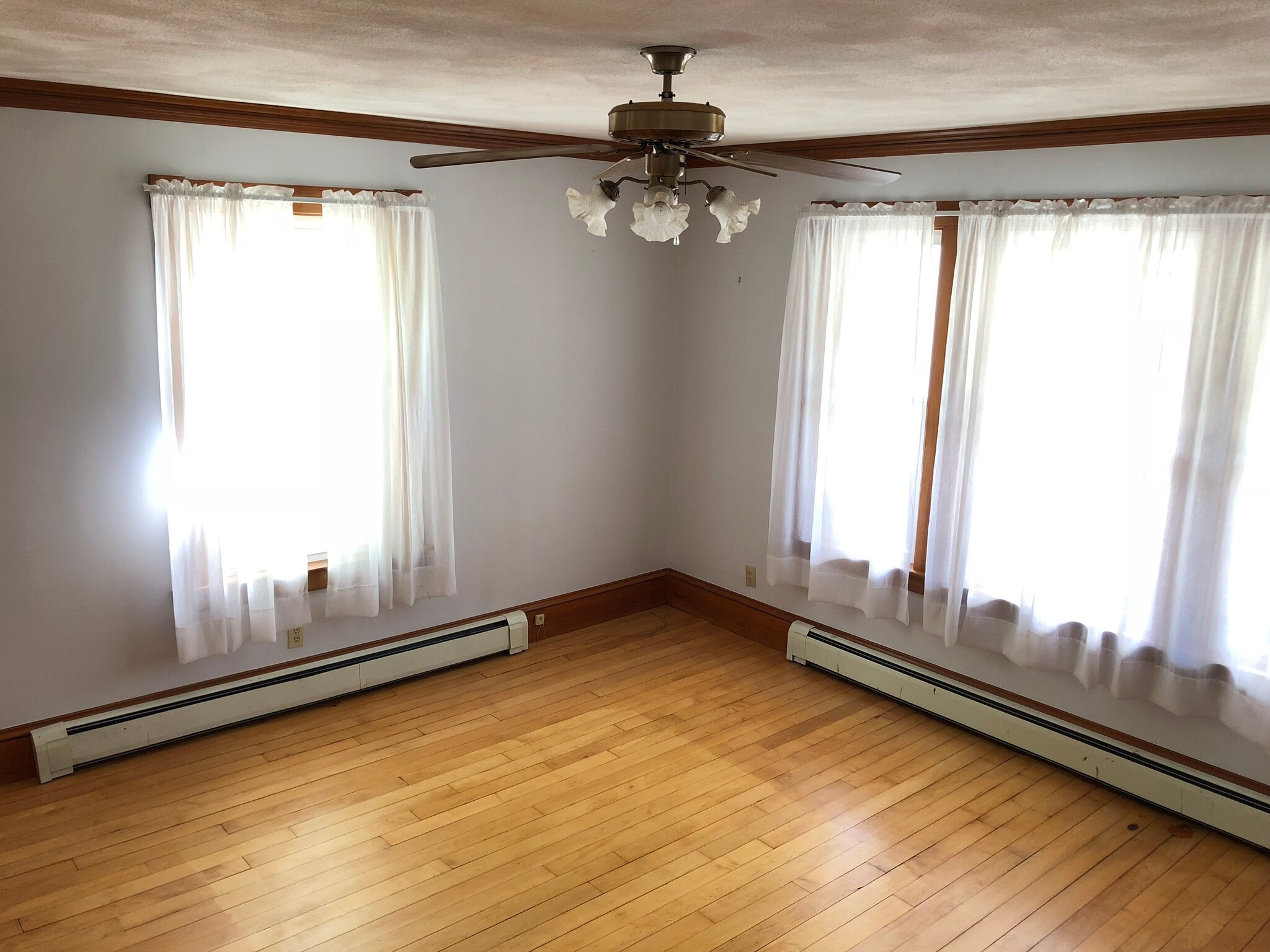 Living room - 465 Beacon St