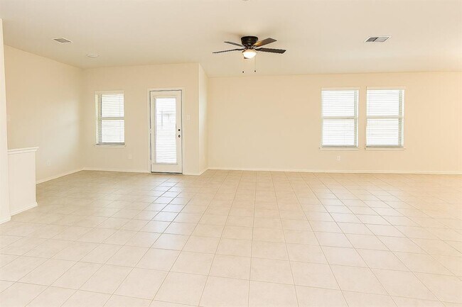 Building Photo - 208 Durata Dr