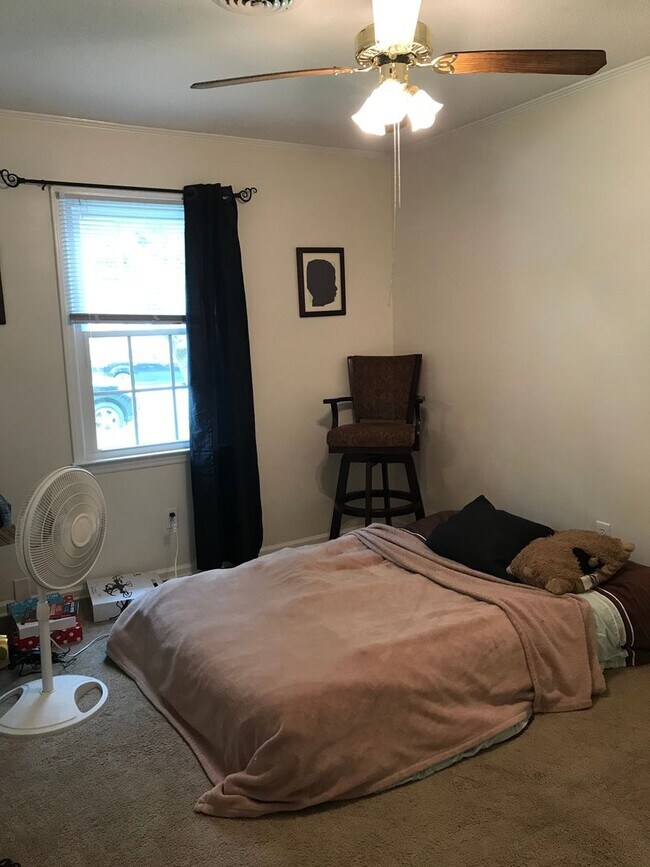 Building Photo - Affordable 3 Bedroom 1 Bathroom Home