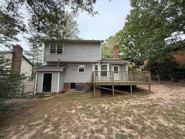 Building Photo - 2617 Valley Woods Ct