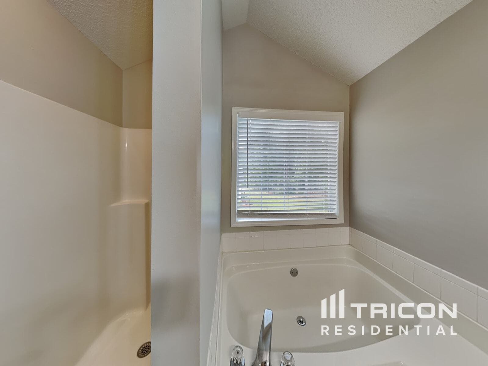 Building Photo - 118 Valleydale Dr