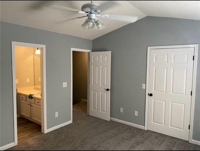 Building Photo - 6 Princeton Pl Dr