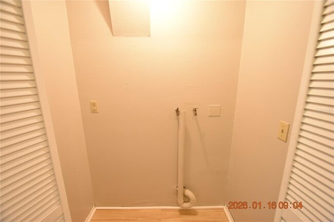 Building Photo - 5824 Grey St