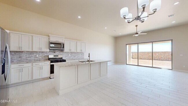 Building Photo - 11118 Blue Eyed Grass St