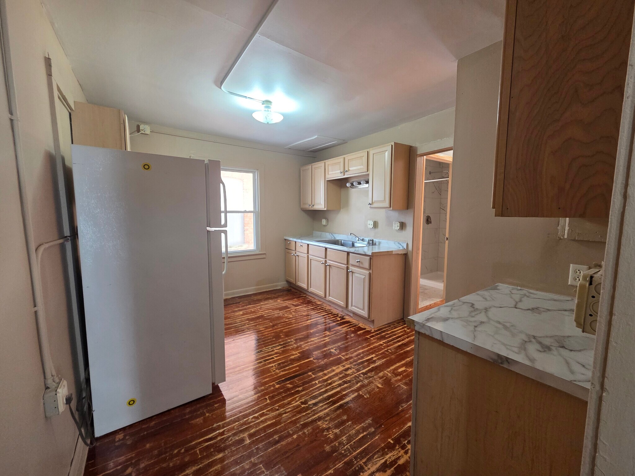 Building Photo - 414 Perrin St