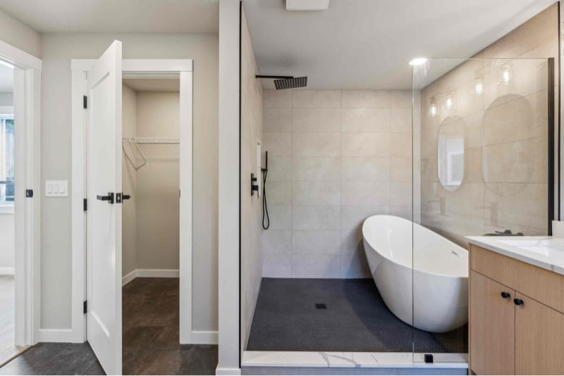 Building Photo - 335 Martin Luther King Jr Way