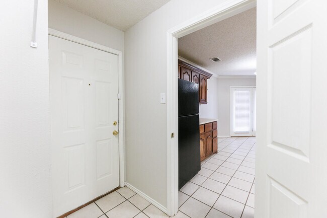 Building Photo - 3102 109th St