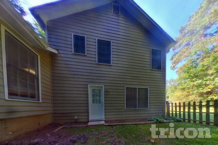 Building Photo - 5394 Telford Ct