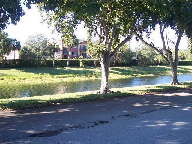 Primary Photo - 1140 Lake Victoria Dr