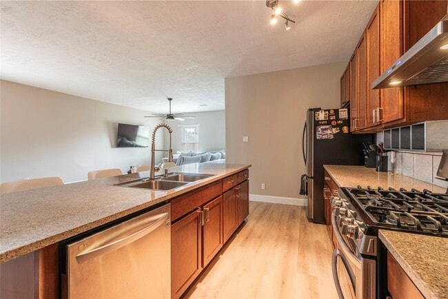 Building Photo - 111 Rustic Colony Ln